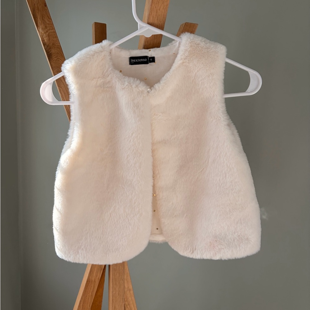 Faux Fur Vest in White size 10